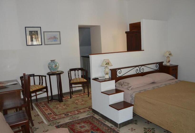 اتاق استاندارد با تخت بزرگ, B&b Al Cortiletto Modica Centro