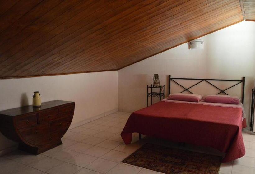 سوییت خانوادگی, B&b Al Cortiletto Modica Centro