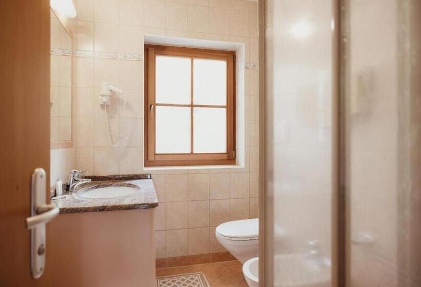 آپارتمان 1 خوابه با بالکن, Residence Costa Burjada