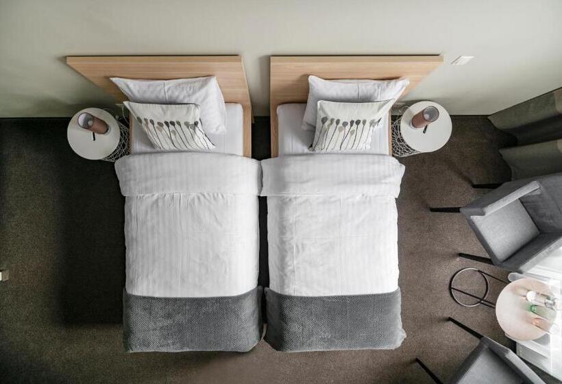 استودیوی سوپریور, Senamiesčio Apartamentai