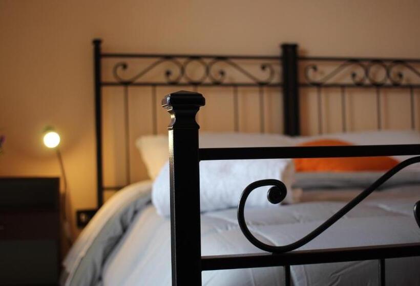 اتاق استاندارد سه نفره, B&b Bassu