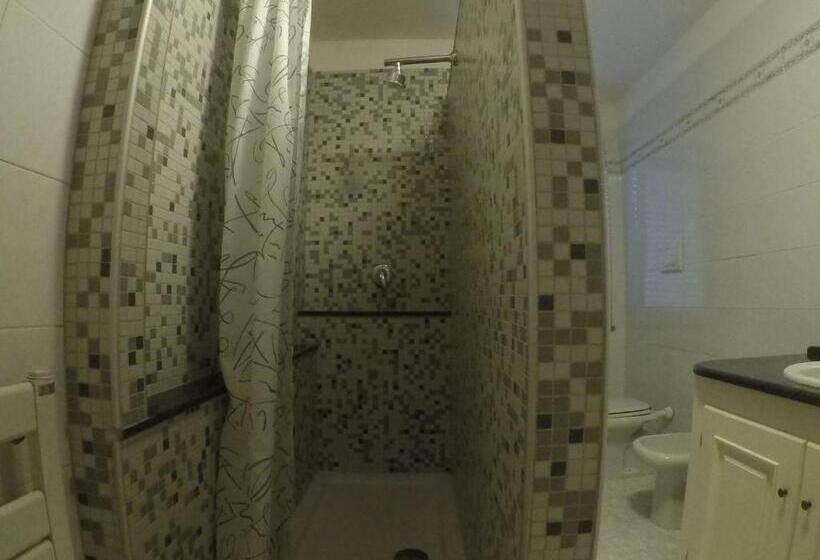 اتاق استاندارد سه نفره, B&b Bassu