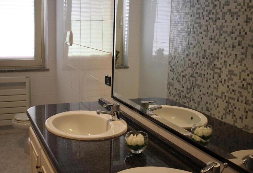 اتاق استاندارد سه نفره, B&b Bassu