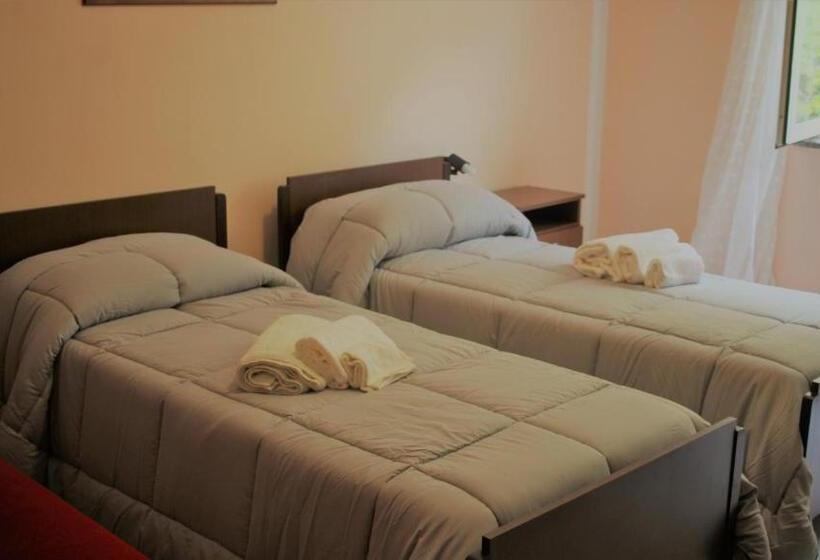 اتاق استاندارد سه نفره, B&b Bassu