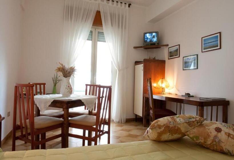 اتاق لوکس, B&b Nova Siri