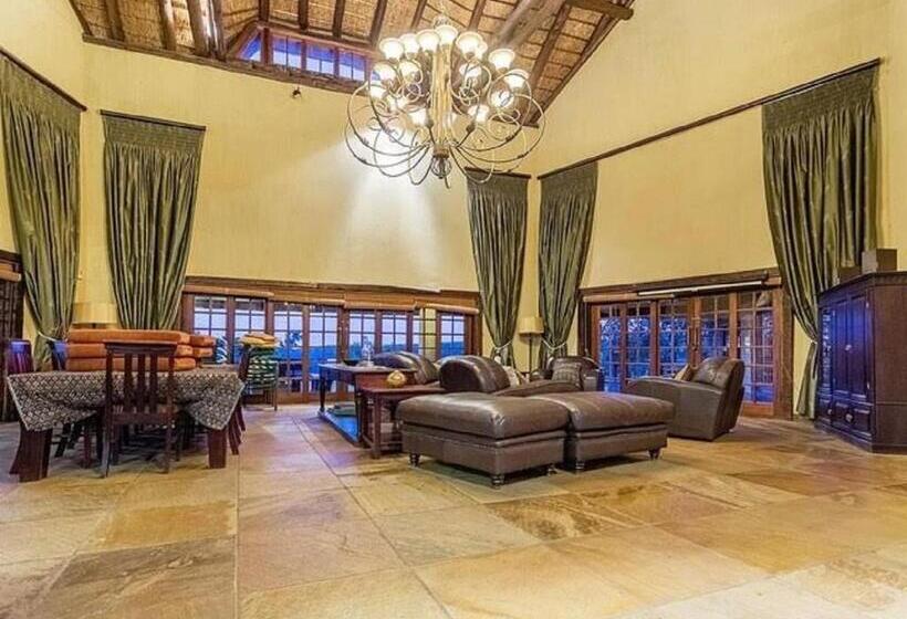 خانه 1 خوابه, Tholo Private Game Lodge