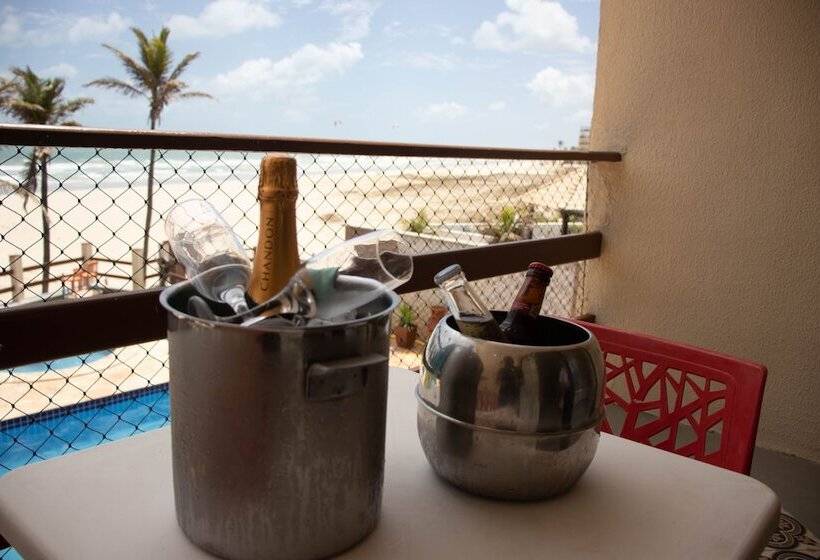 اتاق سوپریور چهار تخته, Milos Beach
