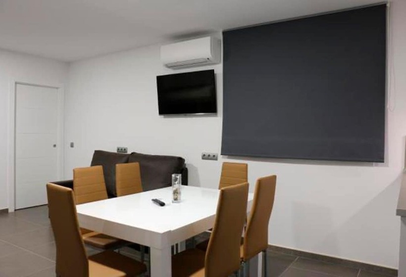 استودیوی استاندارد, Restaurante El Corte