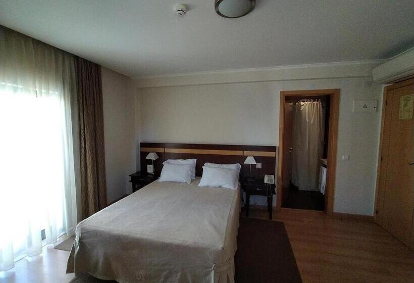 اتاق استاندارد با بالکن, Santo Condestavel
