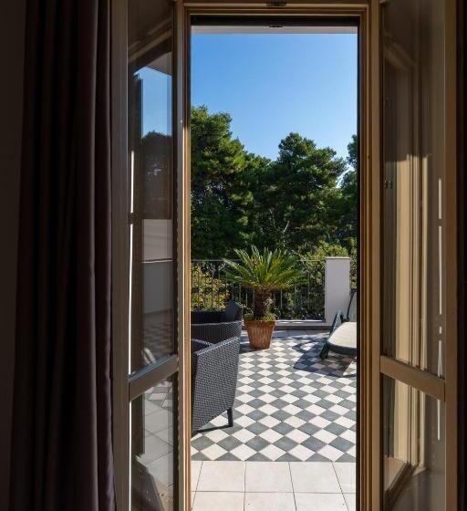 اتاق استاندارد با تراس, Park Hotel Villa Maria