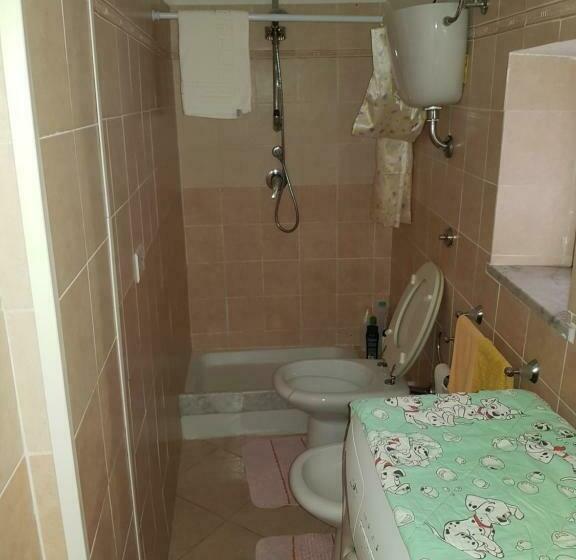 اتاق استاندارد سه نفره, B&b Da Antonella
