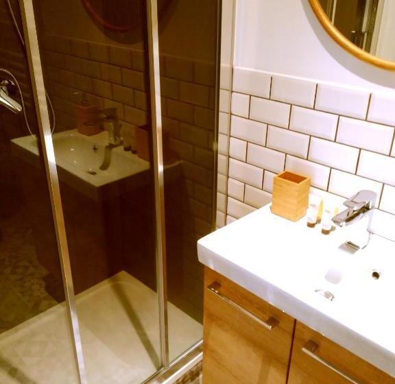 اتاق استاندارد یک نفره, De Mot B&b