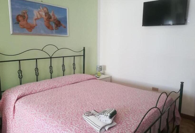 اتاق استاندارد, Le Gardenie B&b