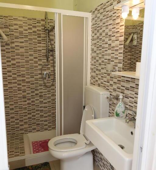اتاق استاندارد چهار تخته, Le Gardenie B&b