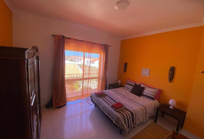 اتاق استاندارد با سرویس بهداشتی مشترک, Casa Luana   Rooms