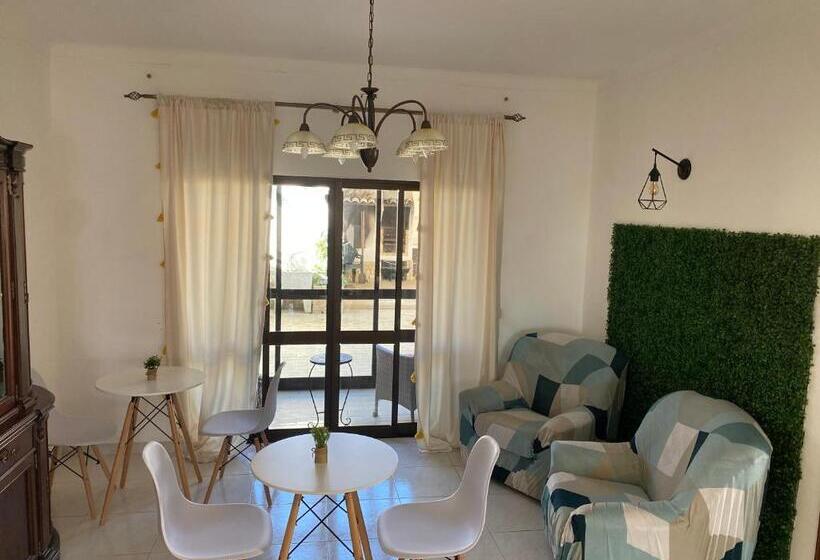 اتاق استاندارد با سرویس بهداشتی مشترک, Casa Luana   Rooms