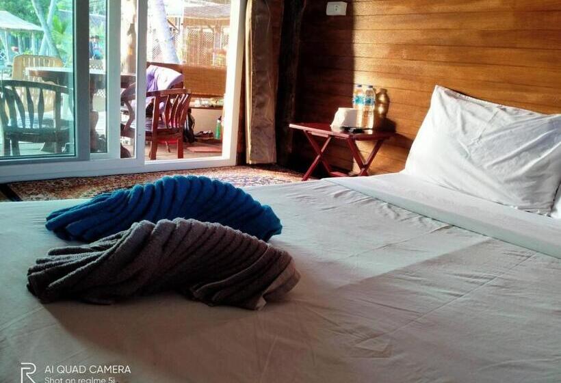 اتاق استاندارد چهار تخته با چشم‌انداز دریا, Seaside Home