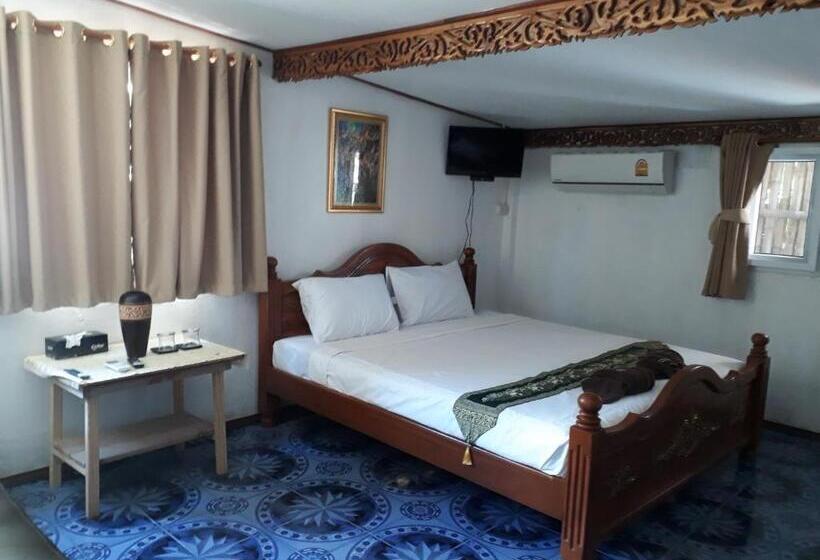 اتاق استاندارد سه نفره, Seaside Home