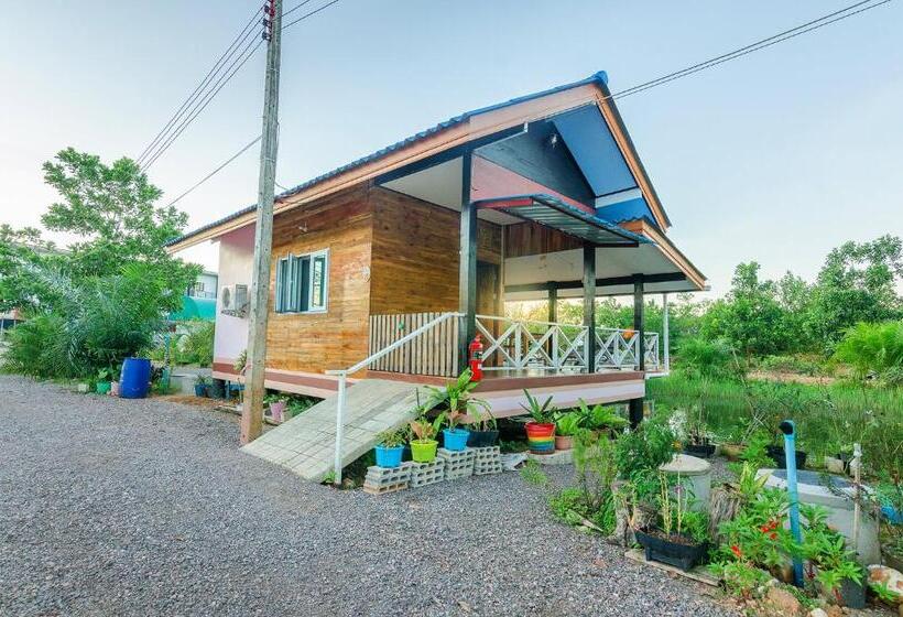 اتاق خانوادگی, Ariya Garden Home
