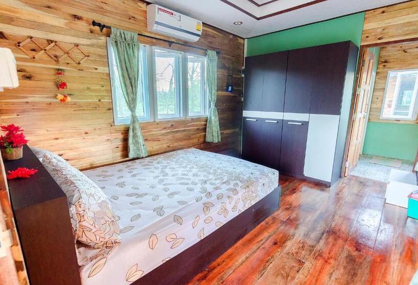 اتاق خانوادگی, Ariya Garden Home
