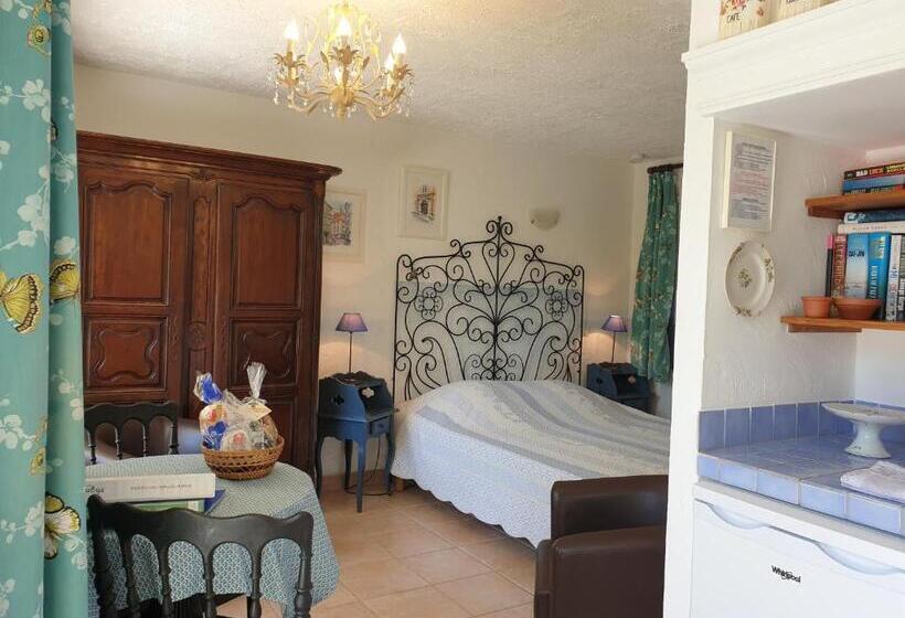 استودیوی استاندارد, Résidence Le Home