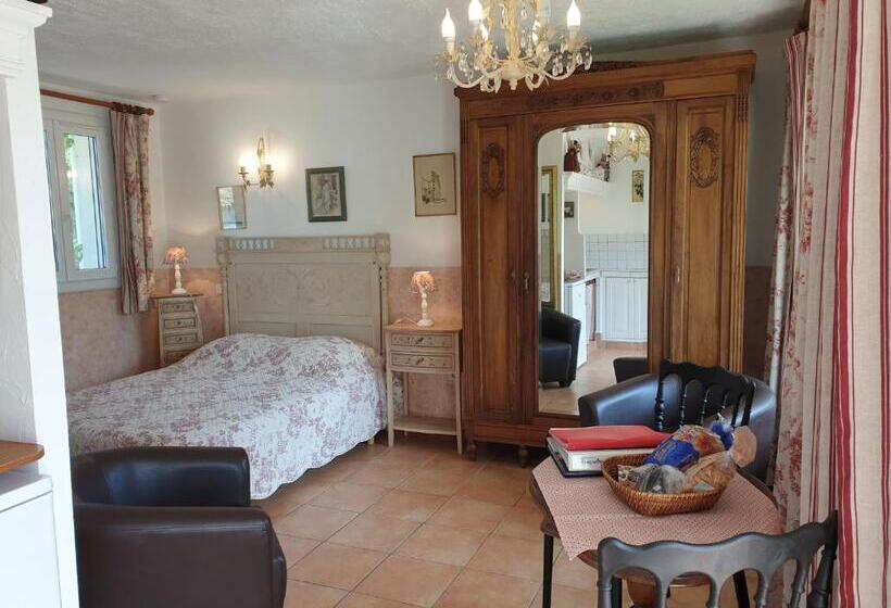 استودیوی استاندارد, Résidence Le Home