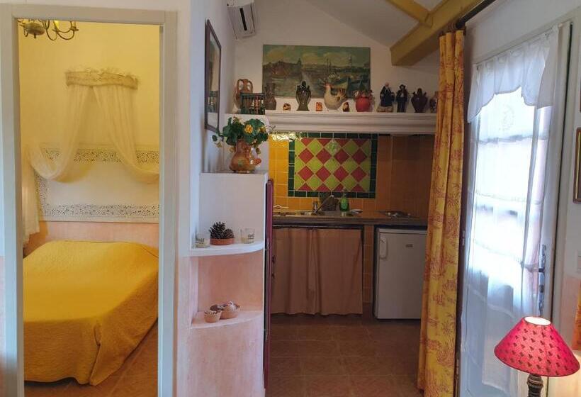استودیوی استاندارد, Résidence Le Home