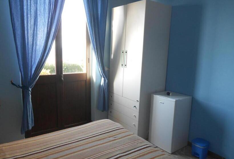 اتاق استاندارد با چشم‌انداز دریا, B&b Ro.ma