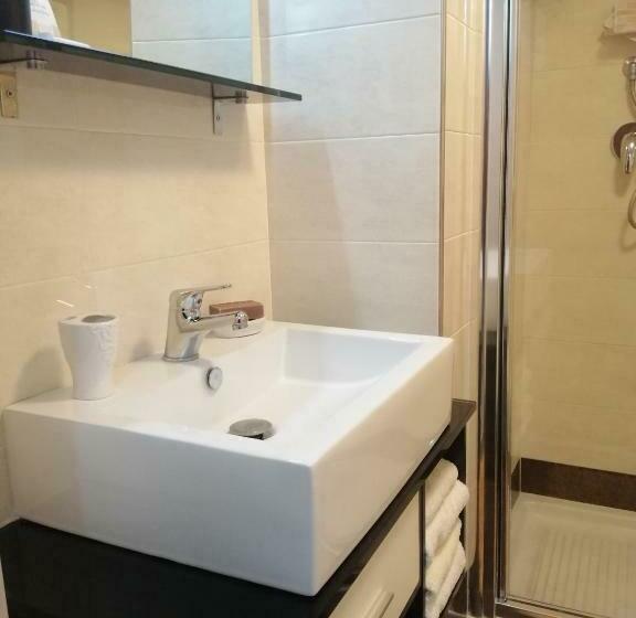 آپارتمان 1 خوابه همکف, Cesarotti B&b