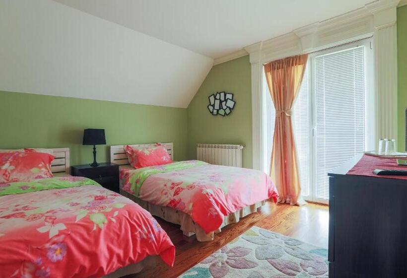 سوئیت 2 خوابه, Casa Iulia