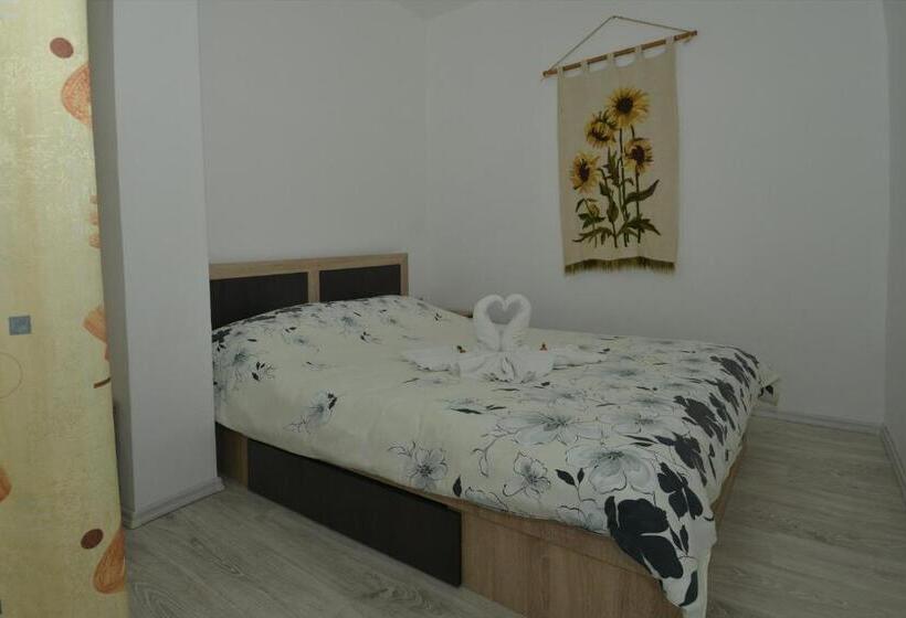 استودیوی استاندارد, Casa Verde