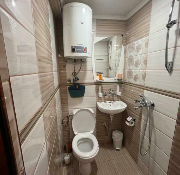 اتاق استاندارد, Daniel Guest House