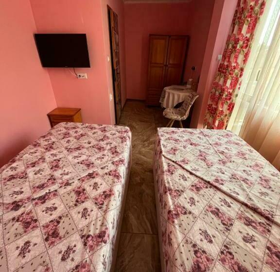 اتاق استاندارد, Daniel Guest House