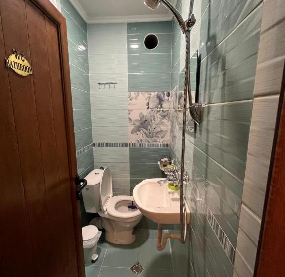اتاق استاندارد یک نفره, Daniel Guest House