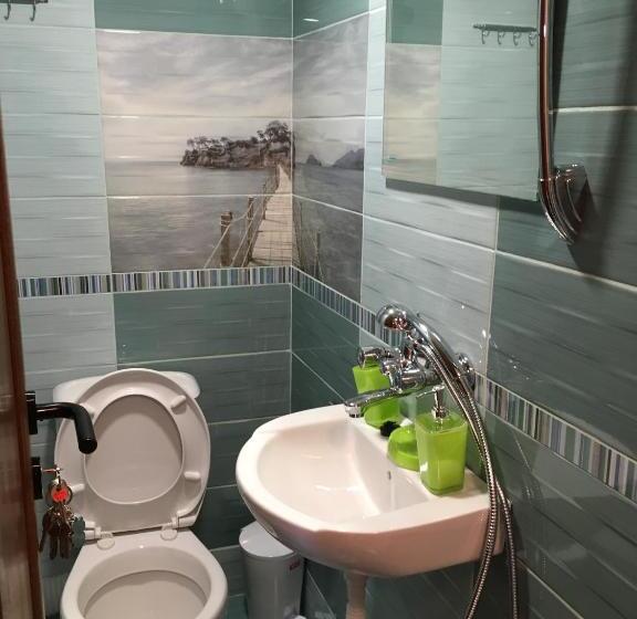 اتاق استاندارد یک نفره, Daniel Guest House