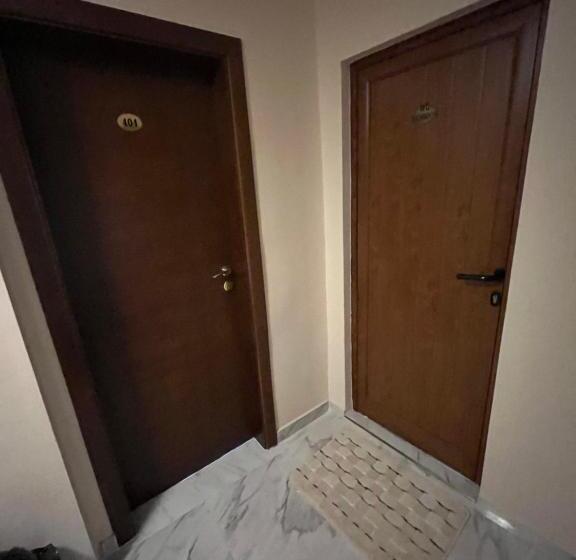 اتاق استاندارد, Daniel Guest House