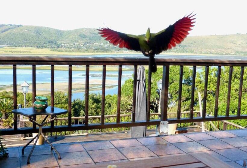 غرفة قياسية مزوَّدة بشُرفة, Knysnaviews Guest House