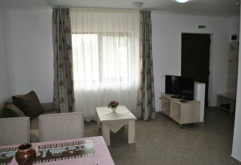 1 Bedroom Apartment Lake View, Pensiunea Encian