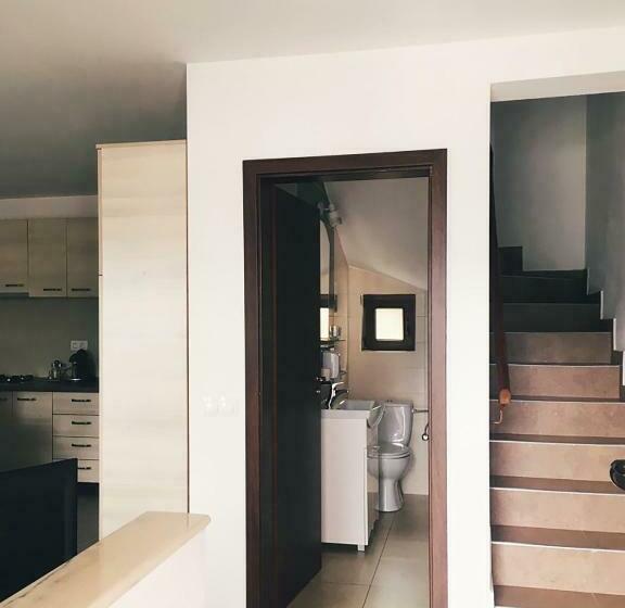 1 Bedroom Apartment Lake View, Pensiunea Encian