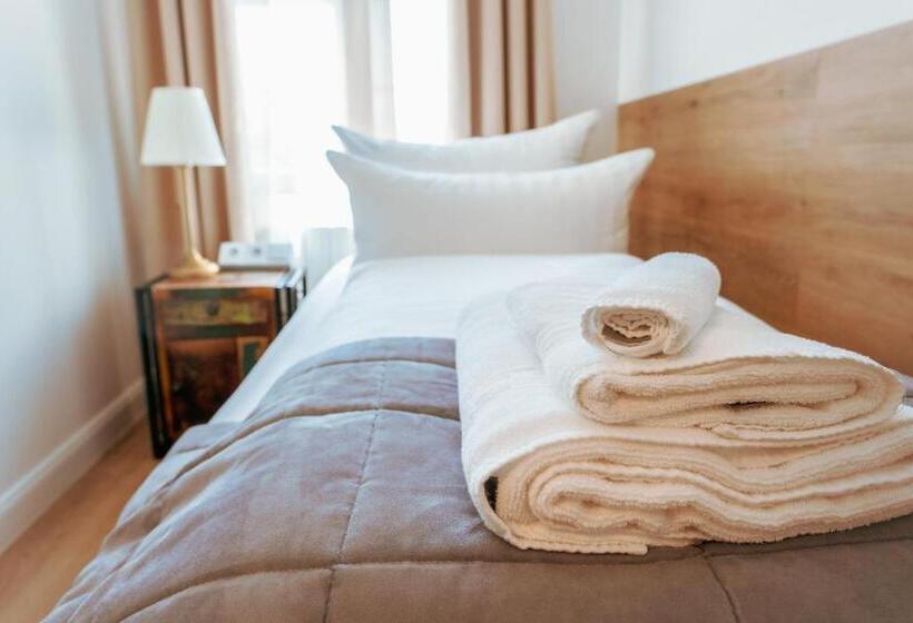 اتاق استاندارد یک نفره, Risa Hotel Village   Engel & Kreuz