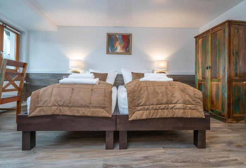 اتاق راحتی سه تخته, Risa Hotel Village   Engel & Kreuz