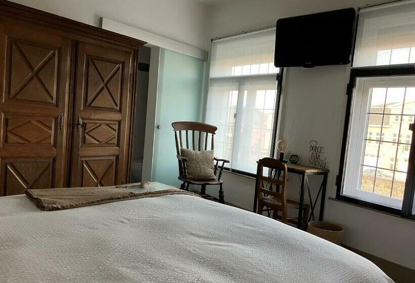 اتاق استاندارد با چشم‌انداز رودخانه, B&b My Suite Home