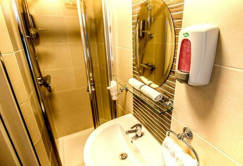 اتاق استاندارد یک نفره, Urban Nest Townhouse