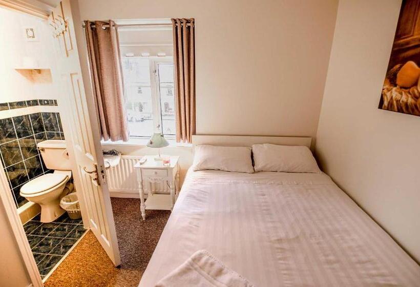 اتاق استاندارد, Urban Nest Townhouse