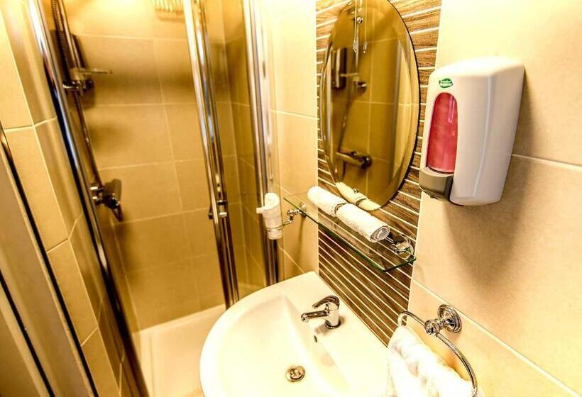 اتاق استاندارد چهار تخته, Urban Nest Townhouse