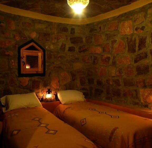 اتاق استاندارد چهار تخته, Auberge Le Festival Todra Gorge