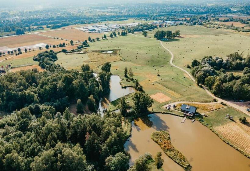 خانه 3 خوابه, Brīvdienu Māja Polīši