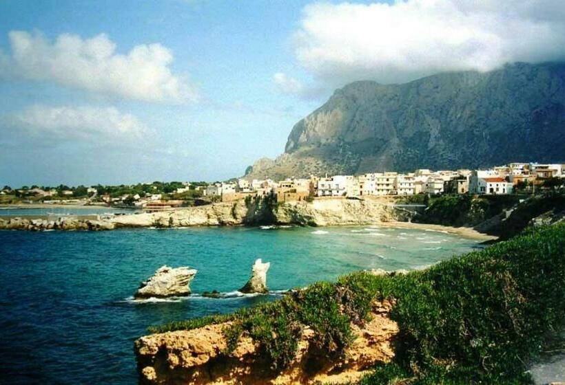آپارتمان 1 خوابه با بالکن, Casa Rosanna