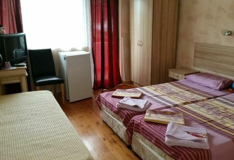 اتاق استاندارد با بالکن, Guest House Dara