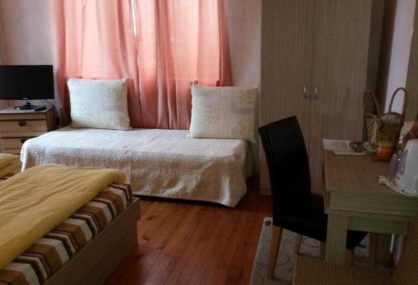 اتاق استاندارد, Guest House Dara